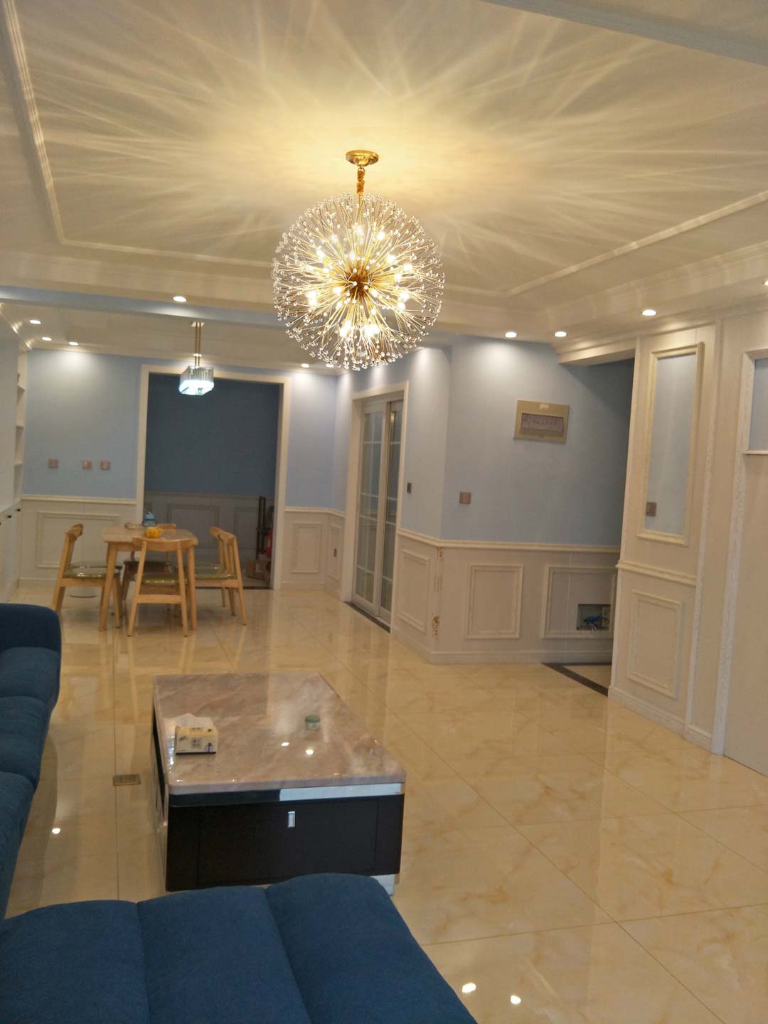 đèn chùm quả cầu bồ công anh pha lê trang trí phòng khách