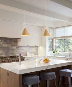 Đèn thả gỗ trang trí hình chiếc nón KCA159