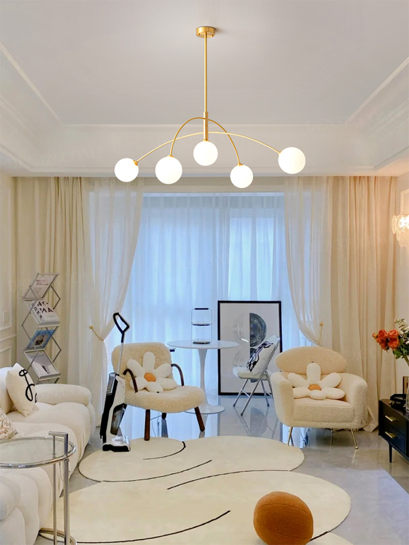 Đèn thả trần thân đồng chụp thủy tinh tròn phong cách tối giản 66717