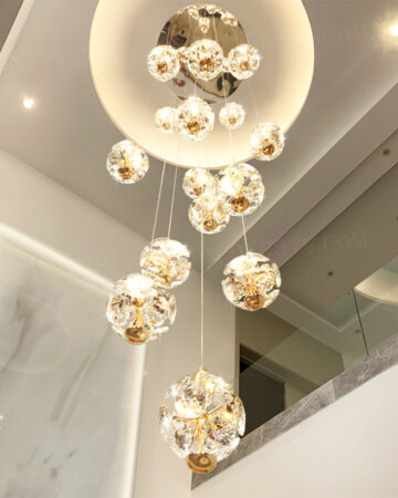 Đèn thả pha lê trang trí thông tầng 15 chiếc 83715