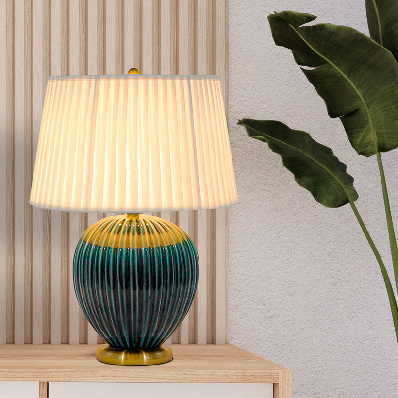 Đèn bàn gốm trang trí 82428