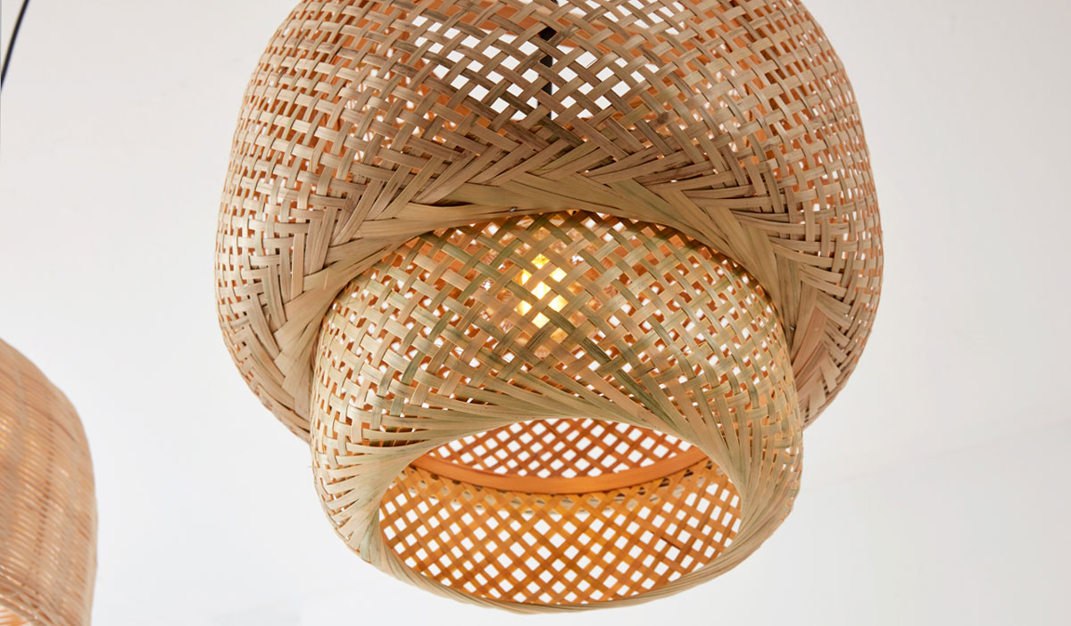 Đèn thả mây tre đan trang trí