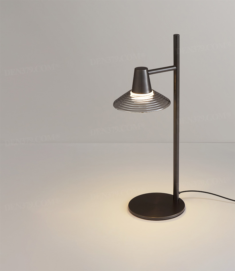 Đèn để bàn cho phòng khách, phòng ngủ 67301