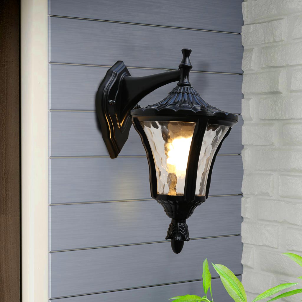 Đèn tường ngoài trời cổ điển