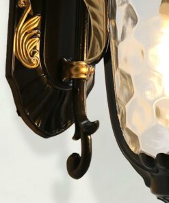 Đèn tường ngoài trời cổ điển