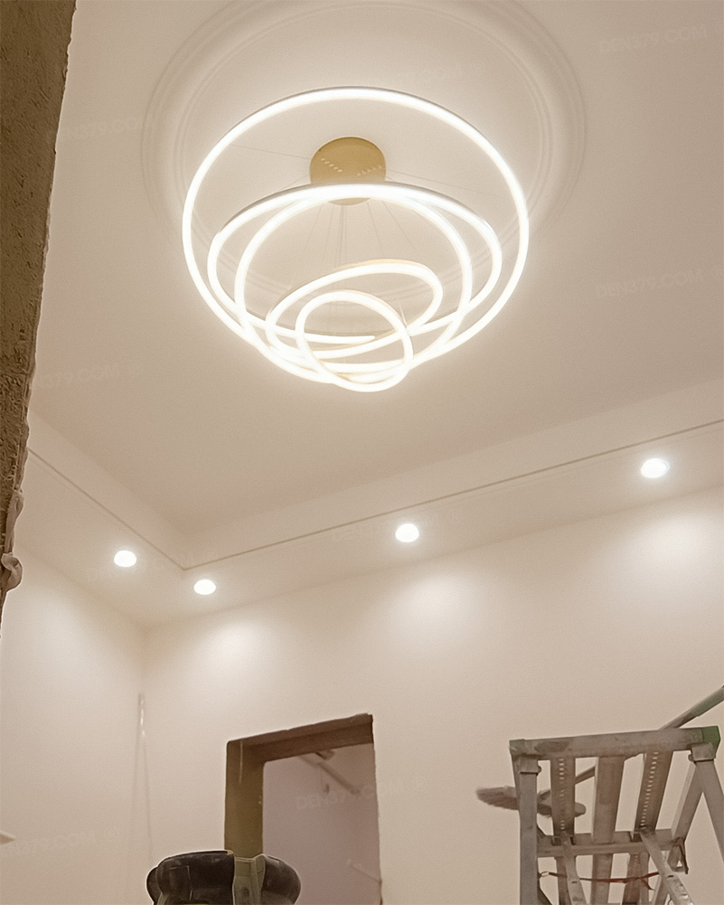 Đèn thả LED thông tầng 5 vòng sáng 72551