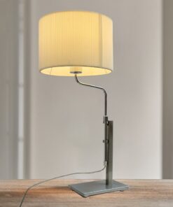 Đèn để bàn hiện đại