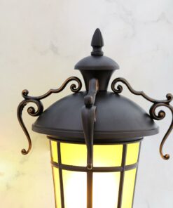 Đèn tường ngoài trời Tân cổ điển