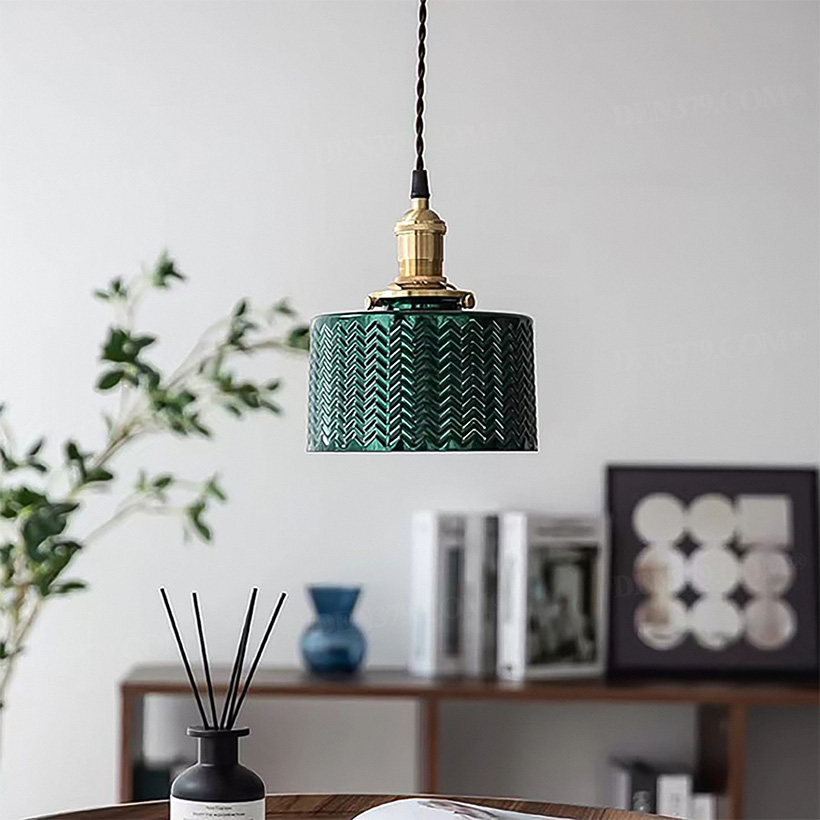 Đèn thả chụp thủy tinh xanh ngọc chuôi đồng cổ điển 64023