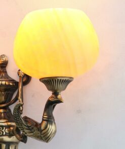 Đèn tường đồng chao đá cổ điển