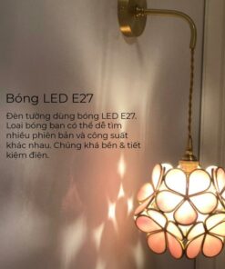 đèn tường ngoài trời cổ điển