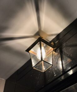 đèn tường ngoài trời cổ điển