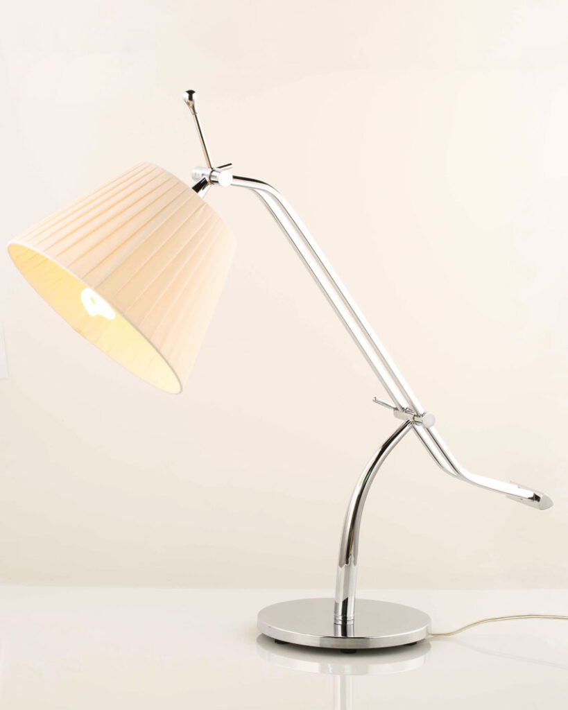 đèn để bàn hiện đại