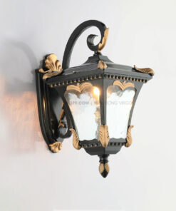Đèn tường ngoài trời thân đen nhũ vàng cổ điển QK102S