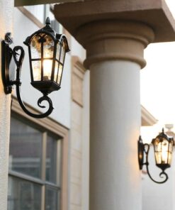 Đèn gắn tường trang trí ngoài trời