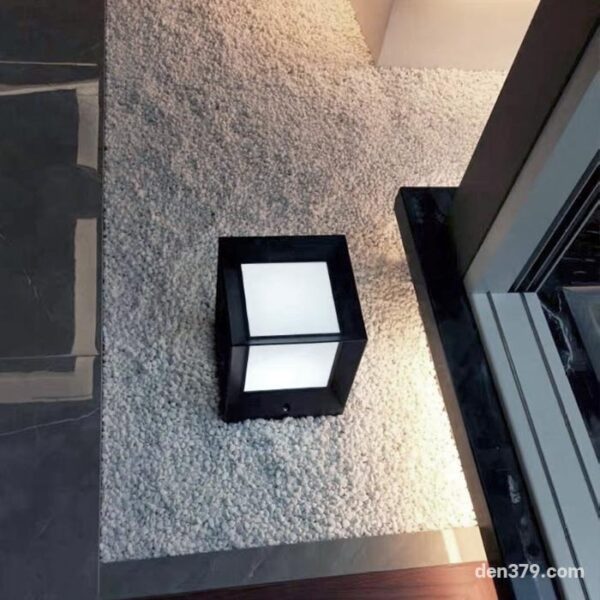 Đèn trụ, cột cổng ngoài trời ô vuông hiện đại