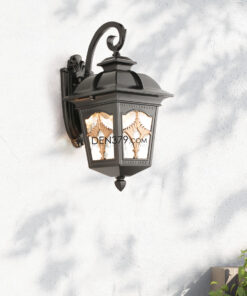 Đèn tường ngoài trời Tân cổ điển QE122