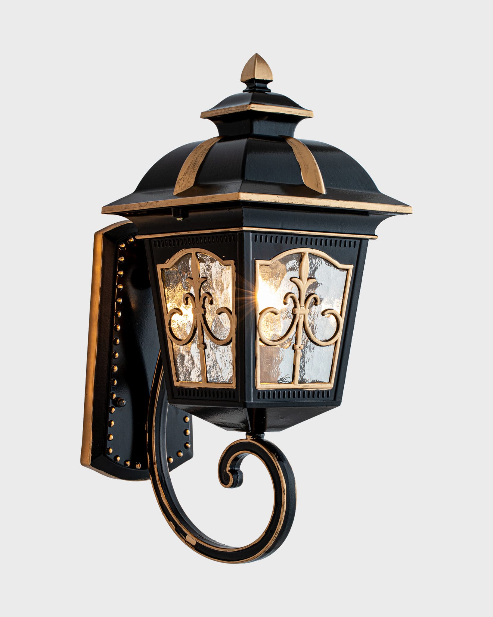 Đèn Tường Cổ Điển Pha Lê Sang Trọng Màu Đen Vàng Chất Liệu Đồng Đẳng Cấp VRG-SH908
