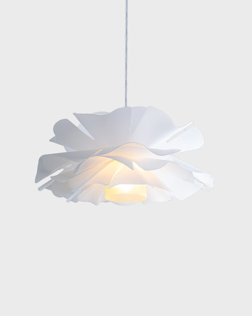 Đèn Thả Hiện Đại Chất Liệu Hợp Kim Màu Trắng Tinh Tế Sang Trọng VRG-TTK74