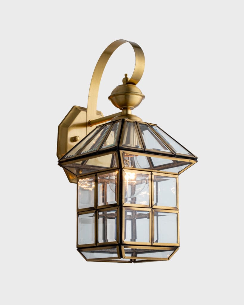 Đèn Tường Đồng Cổ Điển Kính Vát Sang Trọng VRG-VD02