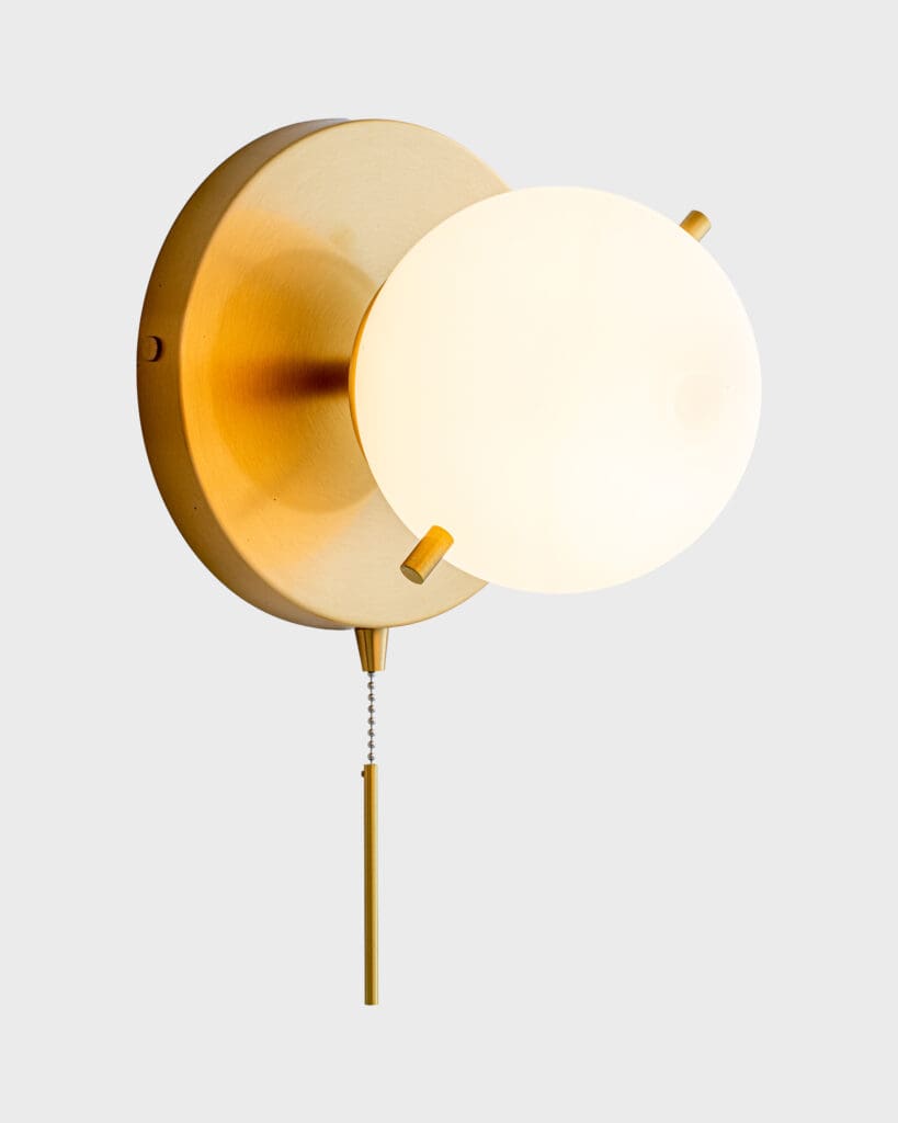 Đèn Tường Đồng Hiện Đại Hình Tròn Trắng Sang Trọng VRG-VK134