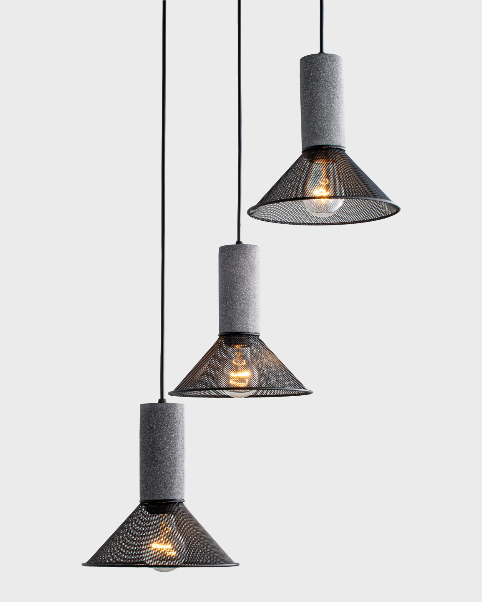 Đèn Thả Hiện Đại Hợp Kim Hình Nón Đen Sang Trọng VRG-DT12452B-3