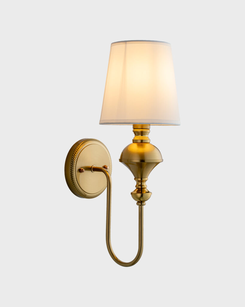 Đèn Tường Đồng Cổ Điển Sang Trọng Màu Vàng Phong Cách Tân Cổ Điển VRG-VB1807