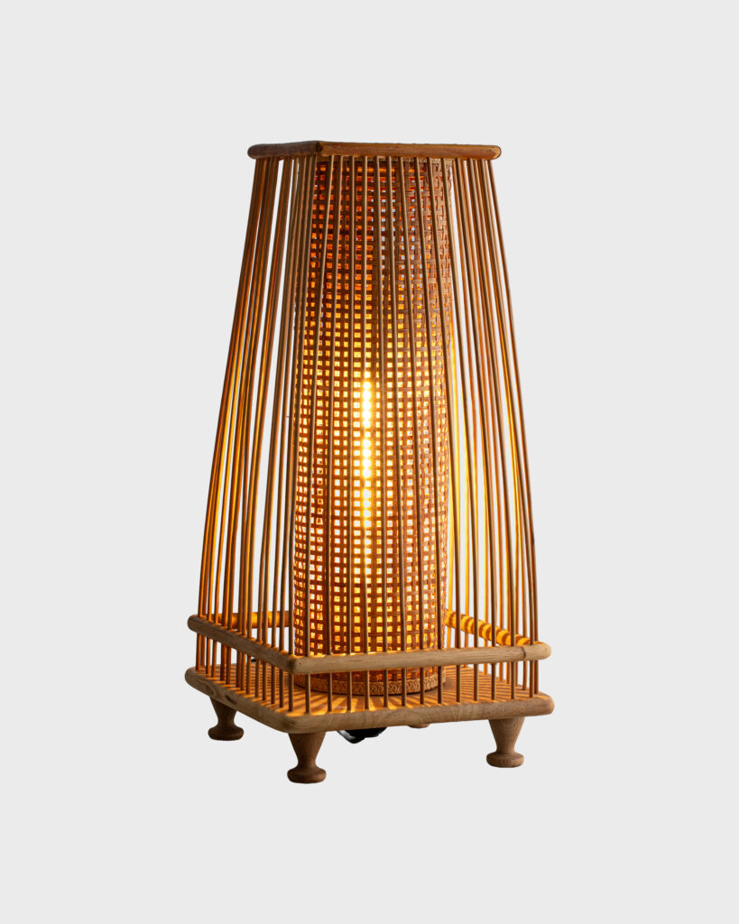 Đèn Bàn Gỗ Hiện Đại Sang Trọng Đẳng Cấp VRG-9721