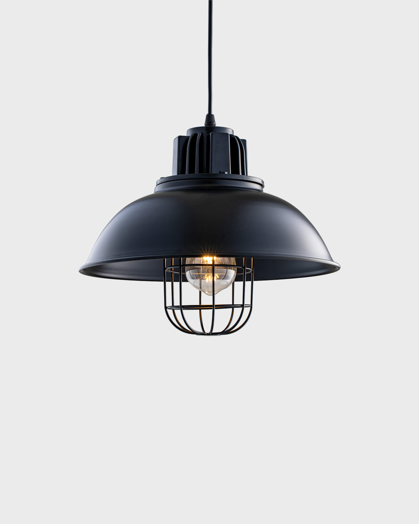 Đèn Thả Industrial Đen Hợp Kim Hình Dáng Tròn Sang Trọng Đẳng Cấp VRG-TCF62