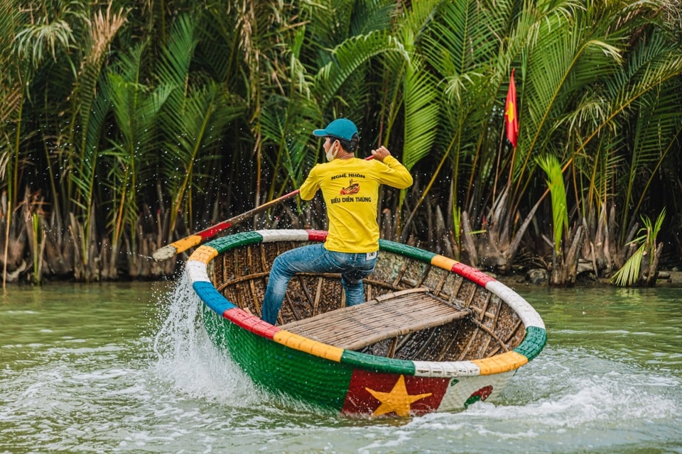 Hoi An basket boat tour_2