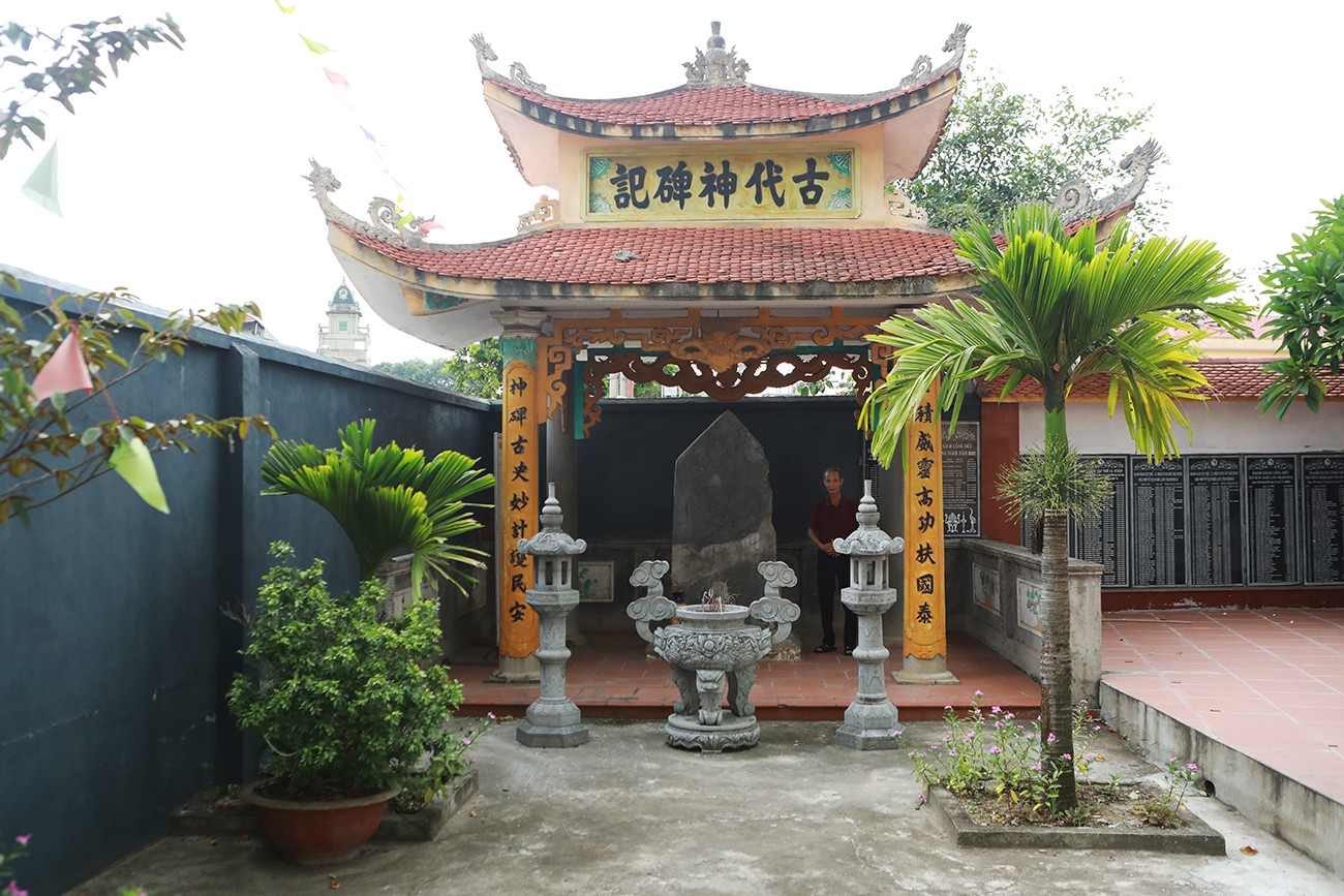 Vietnamese shrines and altars guide_3