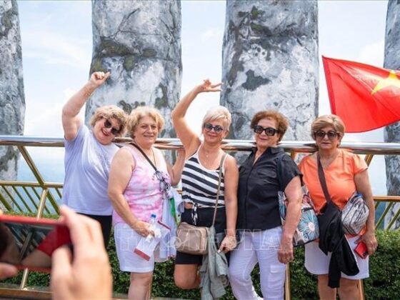 mindful exploration in Vietnam_thumb