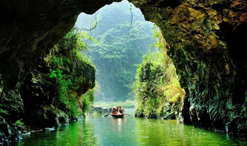 Ninh Binh boat tour_8.jpg