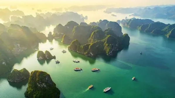 Ha Long Bay Travel Guide_3.jpg