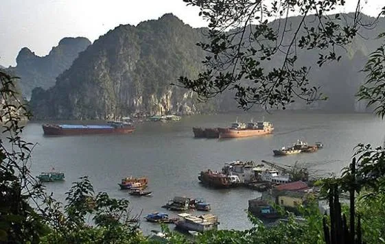 Cam Pha Vietnam_4.jpg