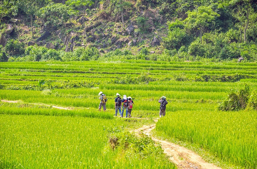 Hiking ở Việt Nam khi nắng nóng