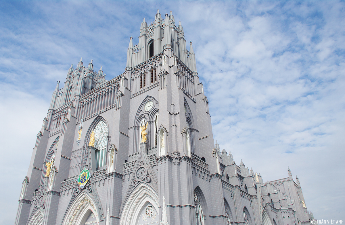 Nam Dinh churches