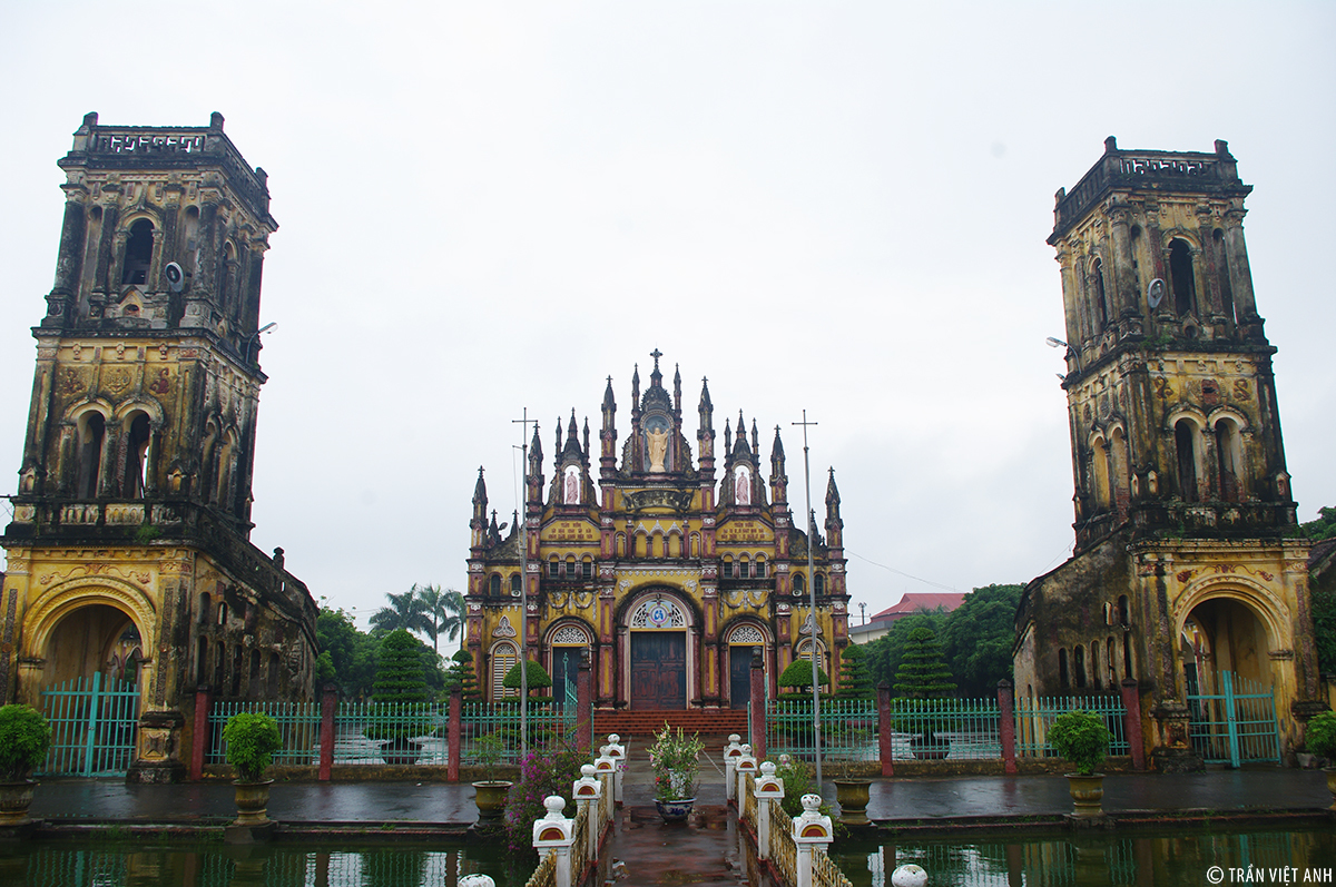 Nam Dinh churches