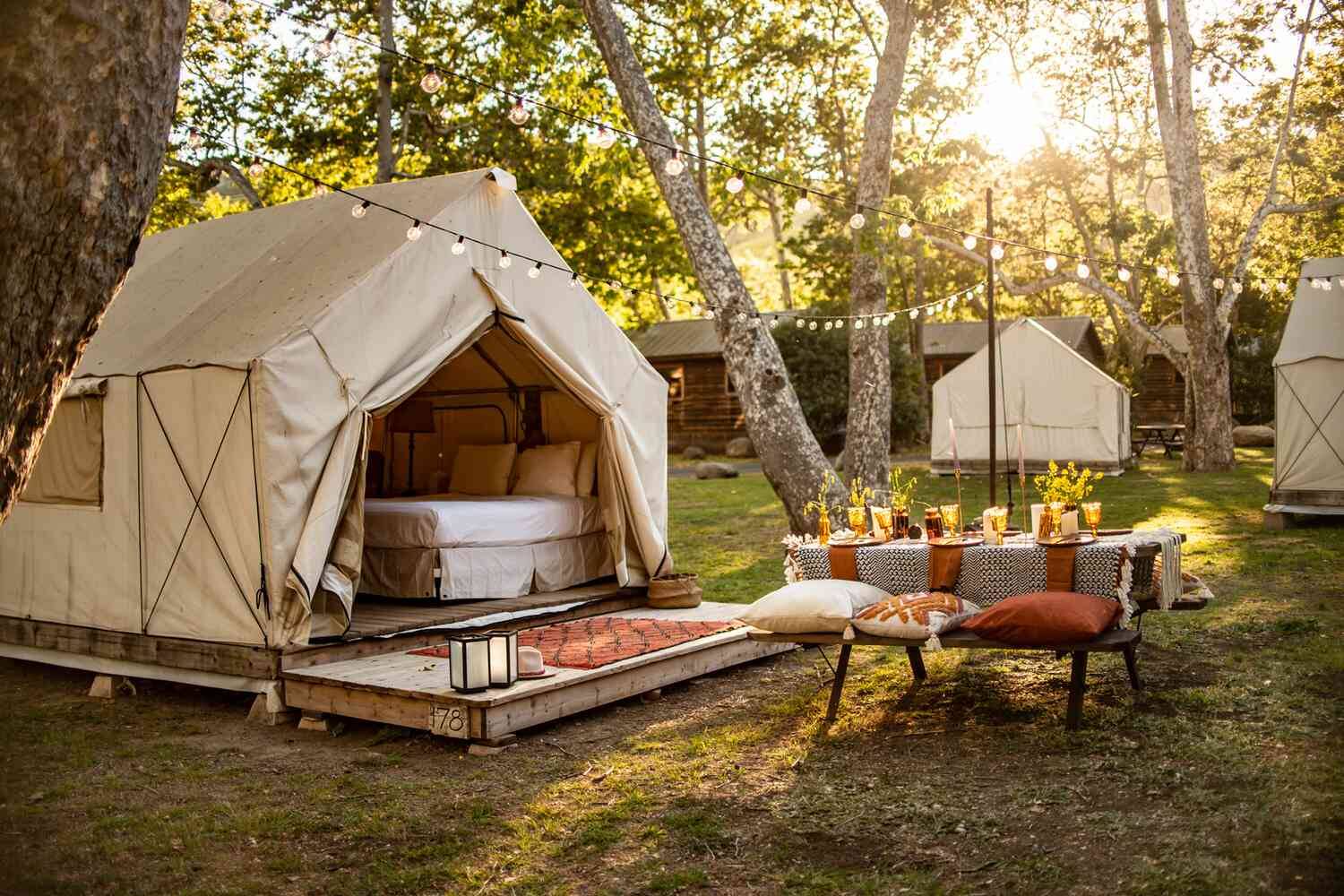 camping vs glamping_4