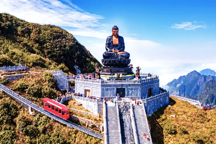 spiritual hiking in Vietnam_3