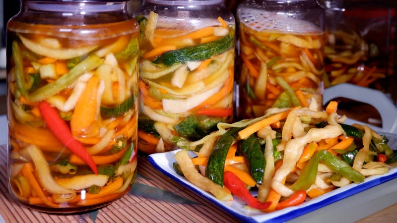 Vietnamese condiments_thumb