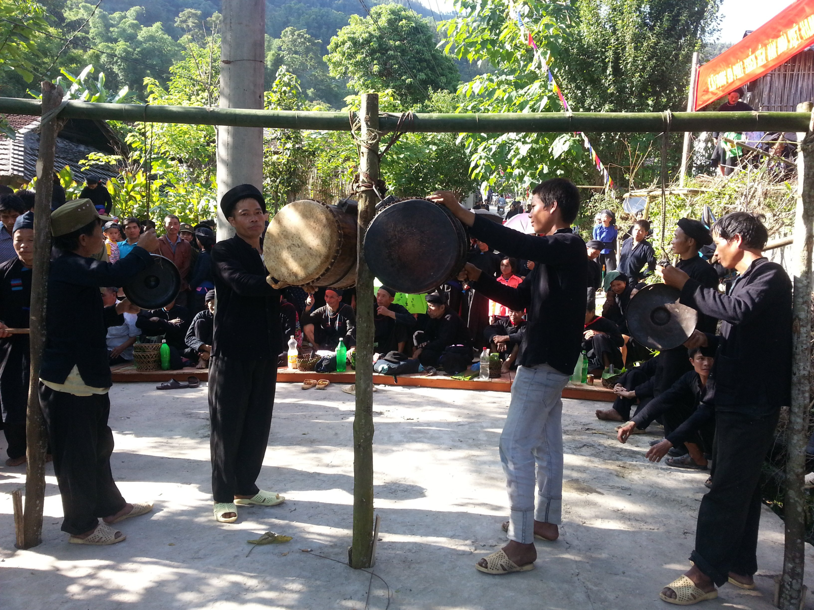 La Chi people culture_2