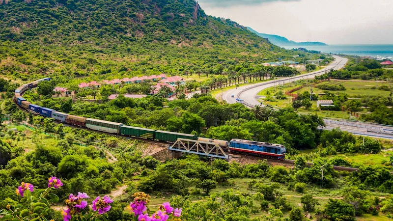 Vietnam Reunification Express_2