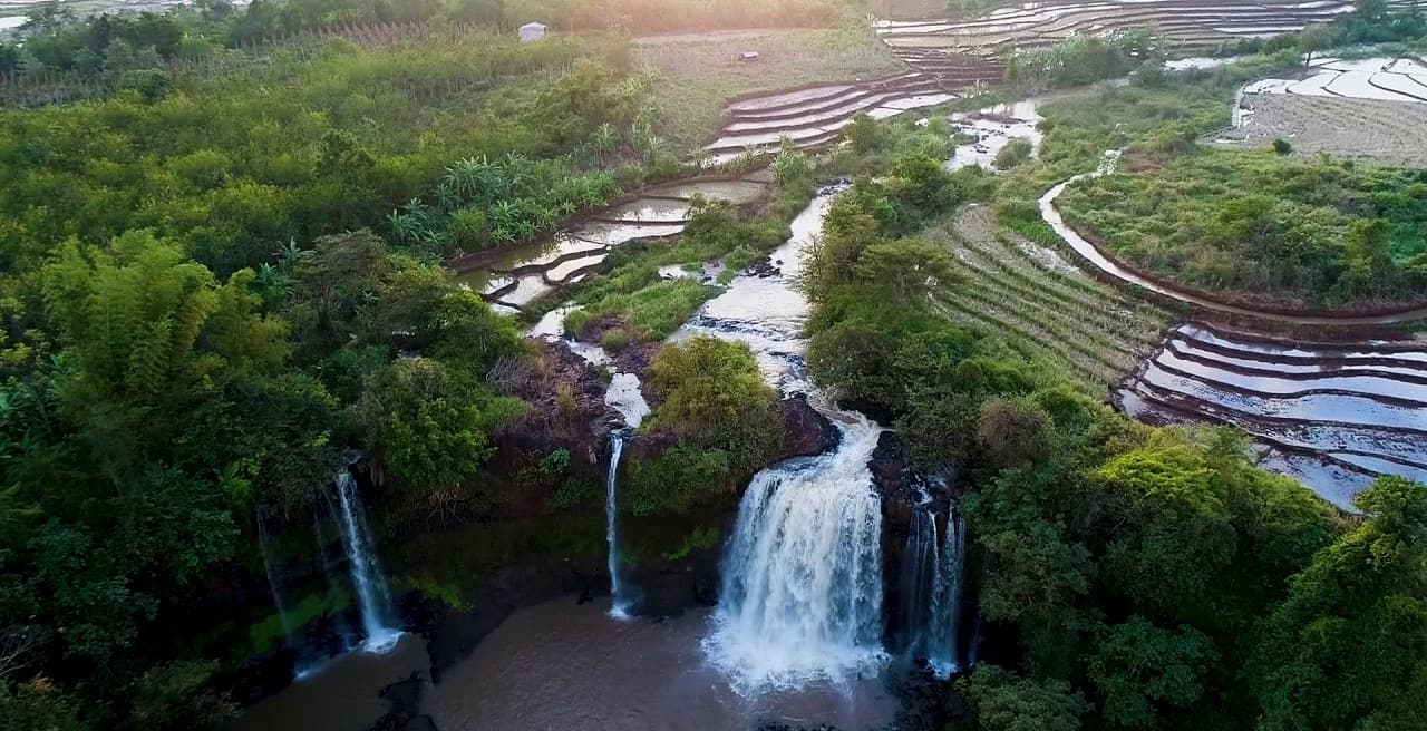 Vietnam waterfall road trip_2