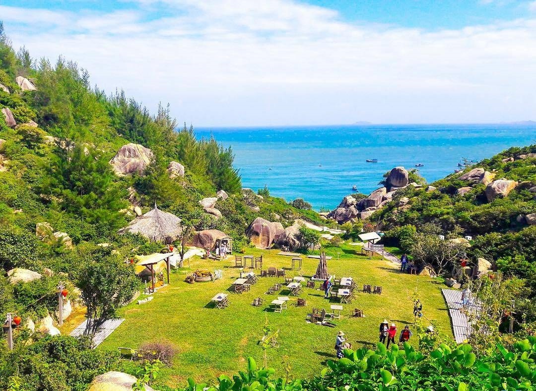 wild camping Vietnam_5