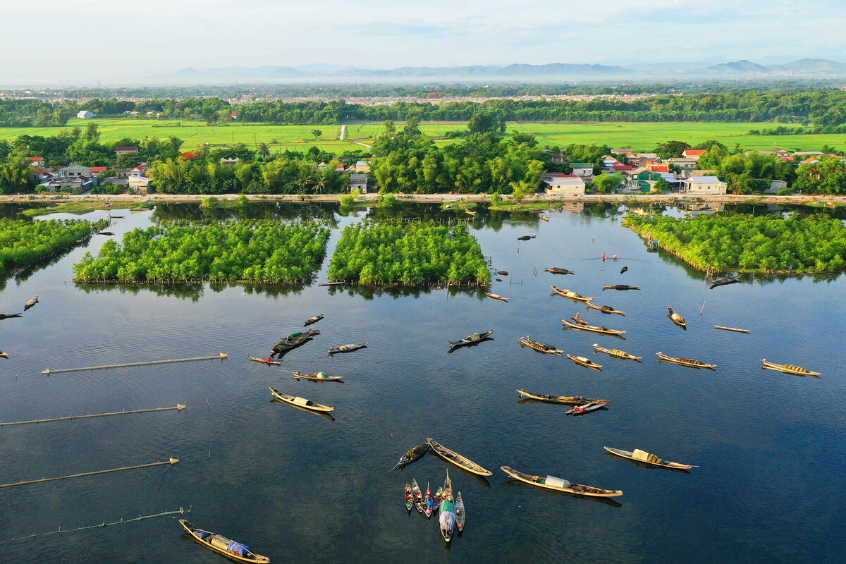 Vietnam river trails_3