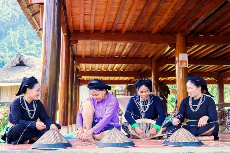 authentic travel experiences with locals_2