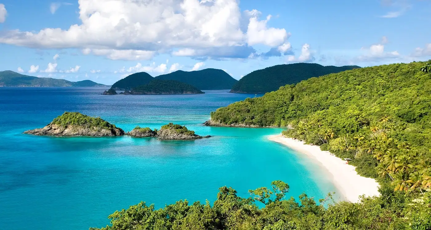 quiet islands in Northern Vietnam_2