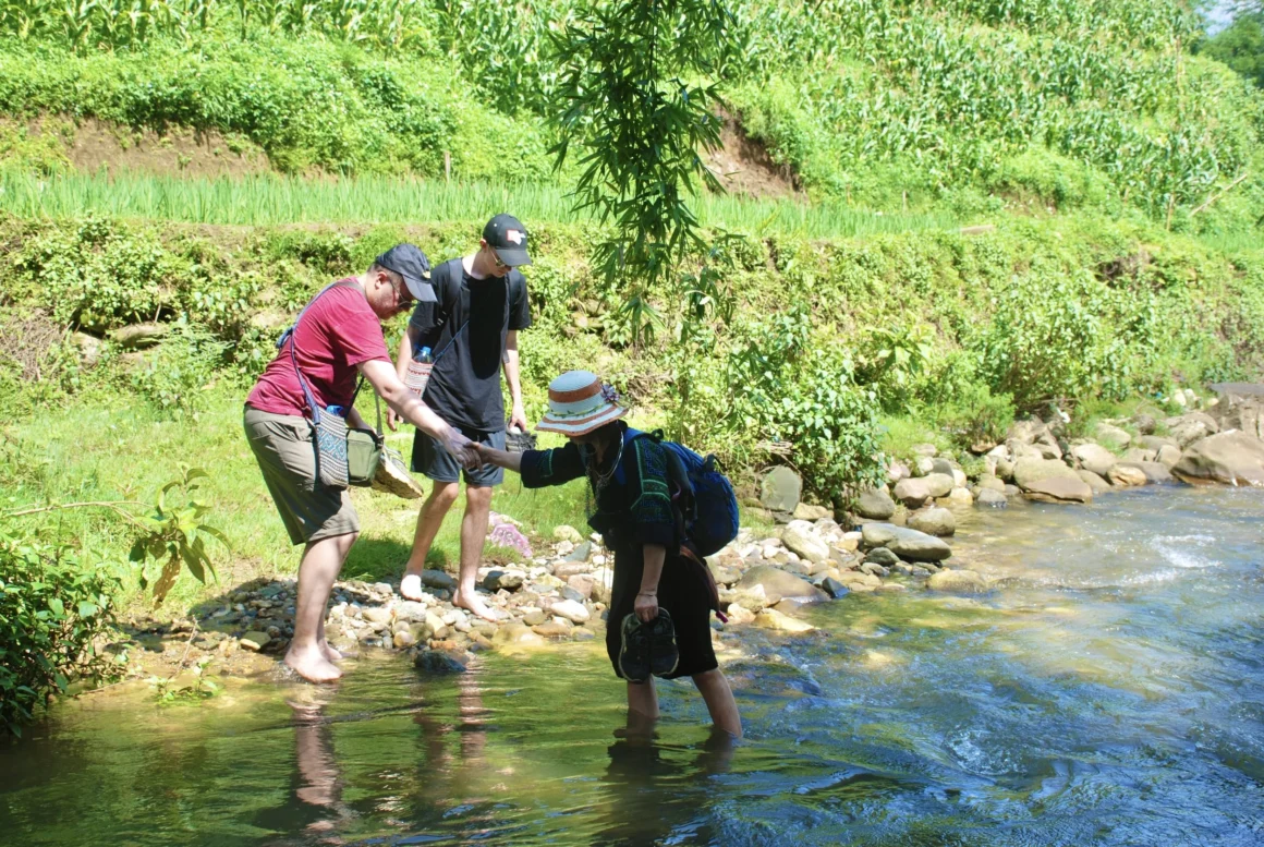 Sapa trekking off the beaten path_4