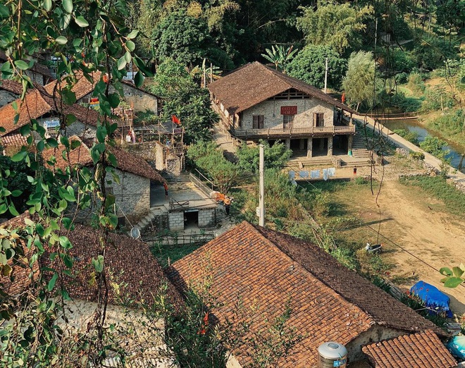 Vietnam primitive frontier travel_2